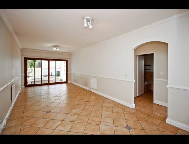 2 BEDROOM APARTMENT FOR SALE IN SAXONWOLD